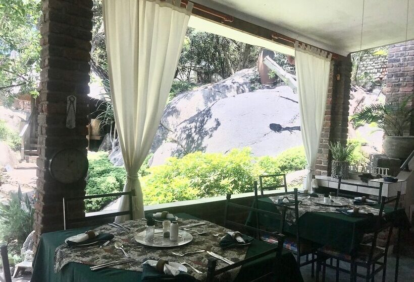 פנסיון Lost Trail Bed And Breakfast