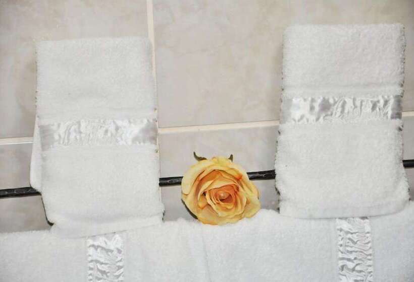 פנסיון Lost Trail Bed And Breakfast