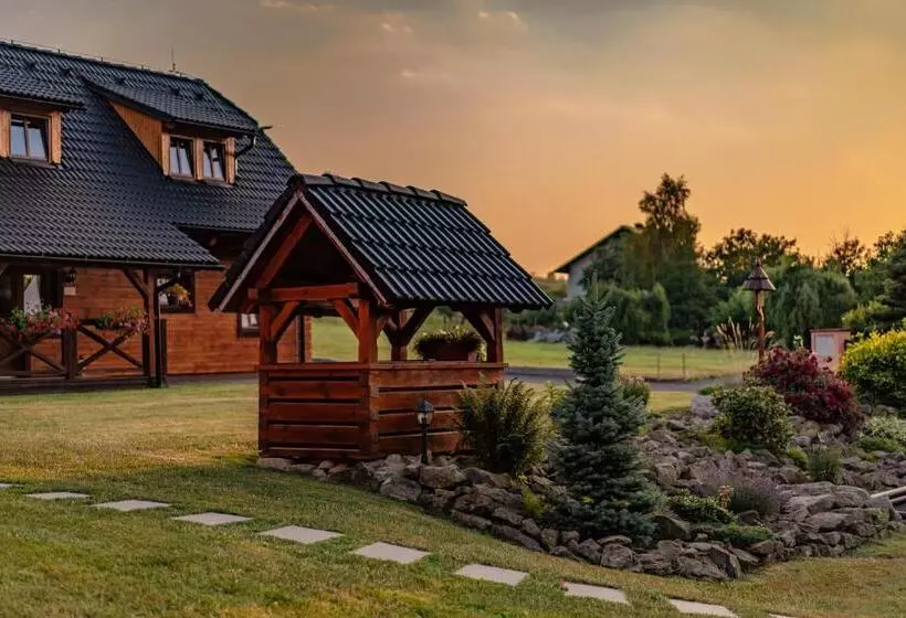 Majatalo Penzion U Boženky