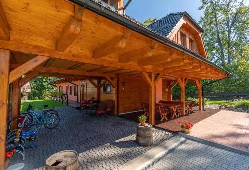 Majatalo Penzion U Boženky