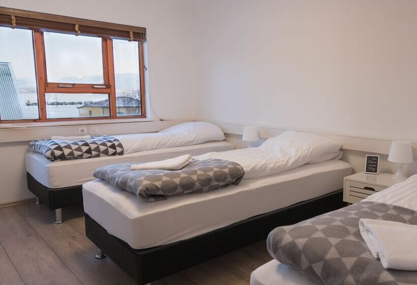 پانسیون Puffin Palace Guesthouse