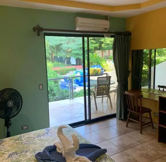 Majatalo Villas Playa Hermosa Beach