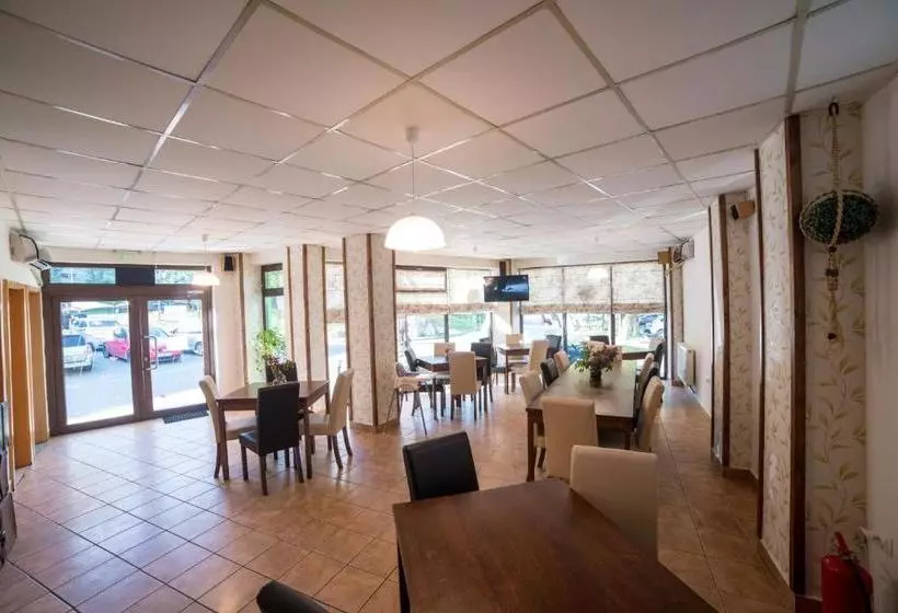 Pensiunea Caramida Verde