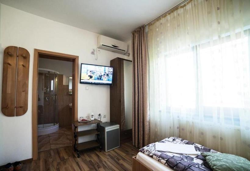 Pensiunea Caramida Verde