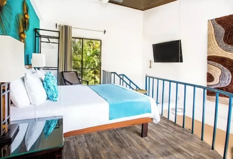 Tico Tico Villas   Adult Only