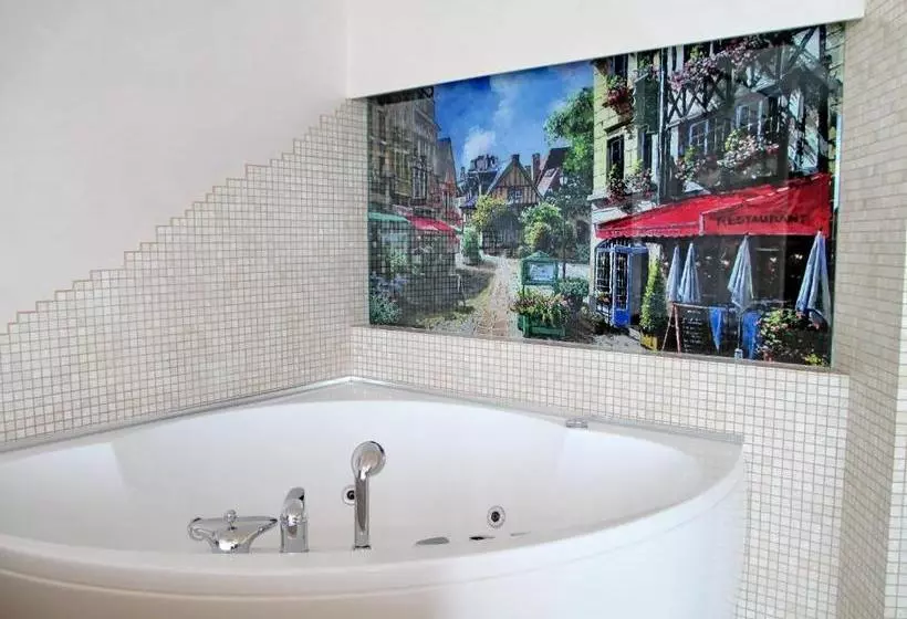 Best Apartments In Most City, River View