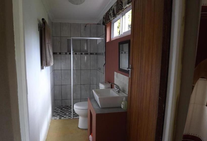 هتل Brambleberry Farm