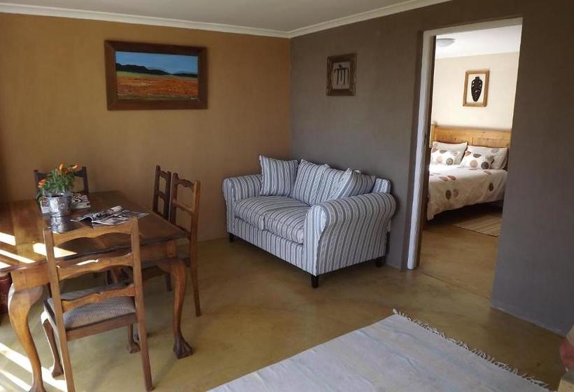 هتل Brambleberry Farm