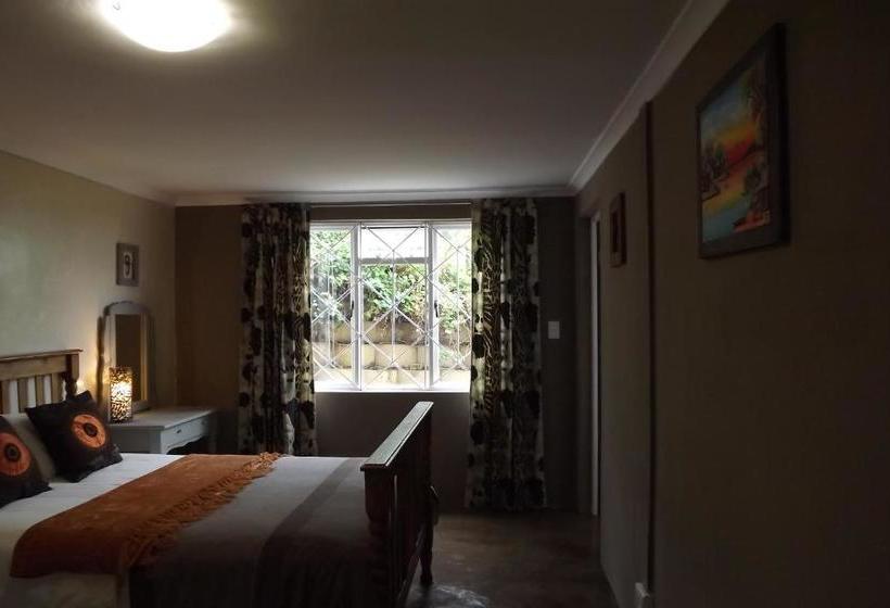 هتل Brambleberry Farm