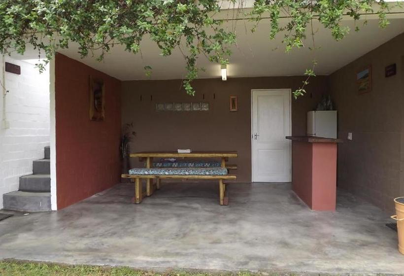 هتل Brambleberry Farm