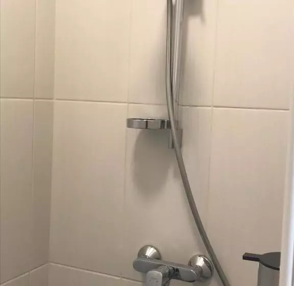 ペンション 4 Hálószobás Pihenj Meg Vendégház