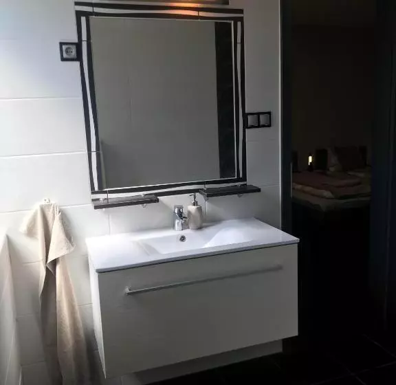 ペンション 4 Hálószobás Pihenj Meg Vendégház
