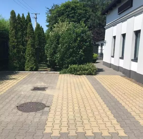 ペンション 4 Hálószobás Pihenj Meg Vendégház