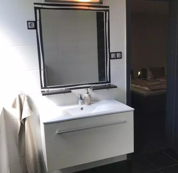 ペンション 4 Hálószobás Pihenj Meg Vendégház