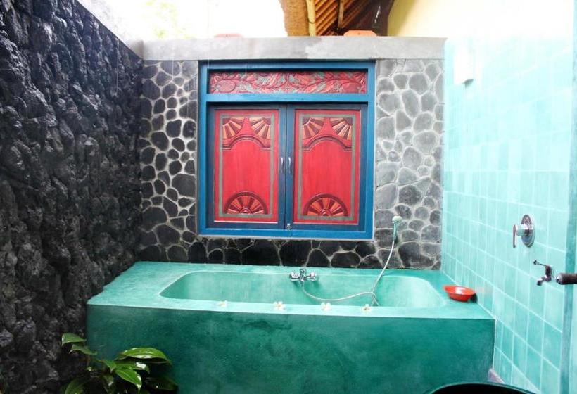 膳宿费 Bebek Biru