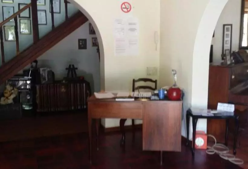 Majatalo De Plaashuis