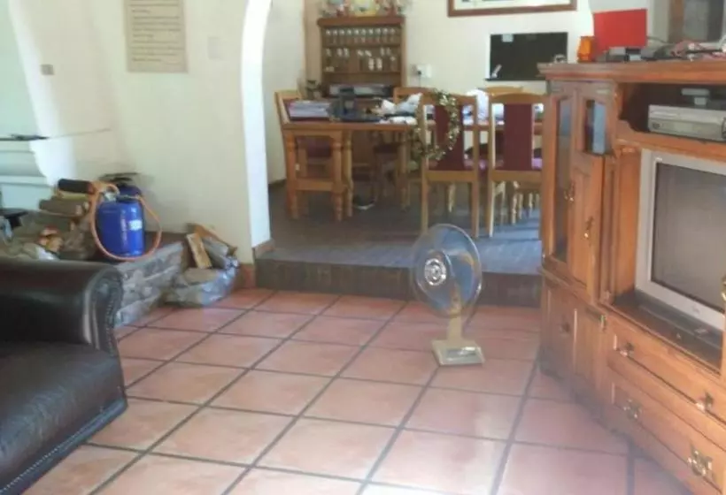 Majatalo De Plaashuis