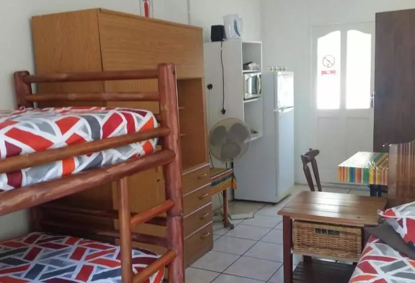 Majatalo De Plaashuis