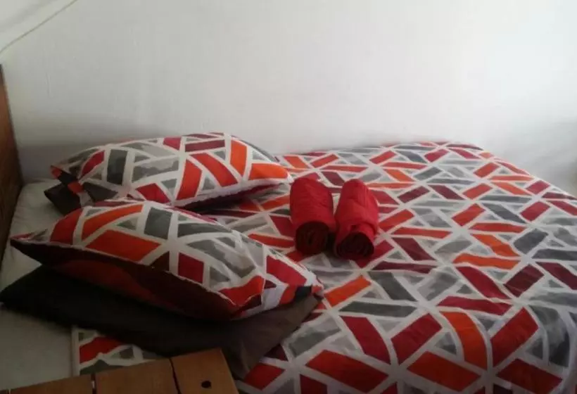 Majatalo De Plaashuis