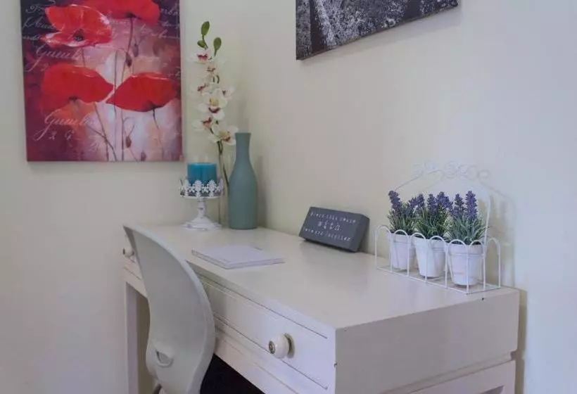 Majatalo Lavender Lane