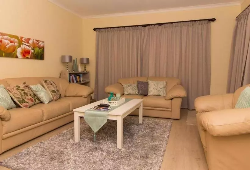 Majatalo Lavender Lane