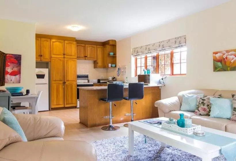 Majatalo Lavender Lane