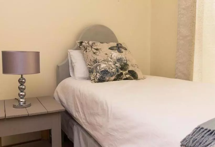 Majatalo Lavender Lane