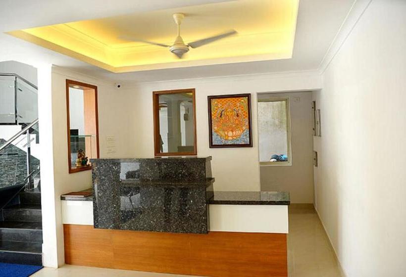 ペンション Roopmahal