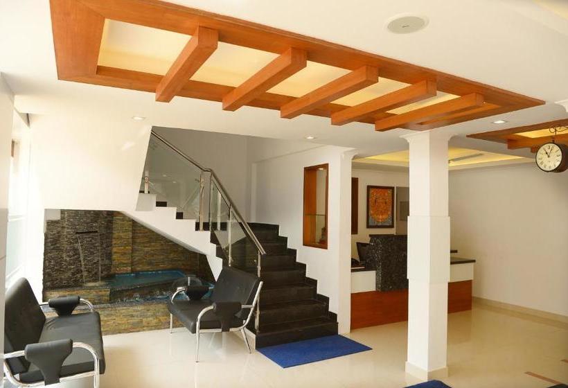 ペンション Roopmahal