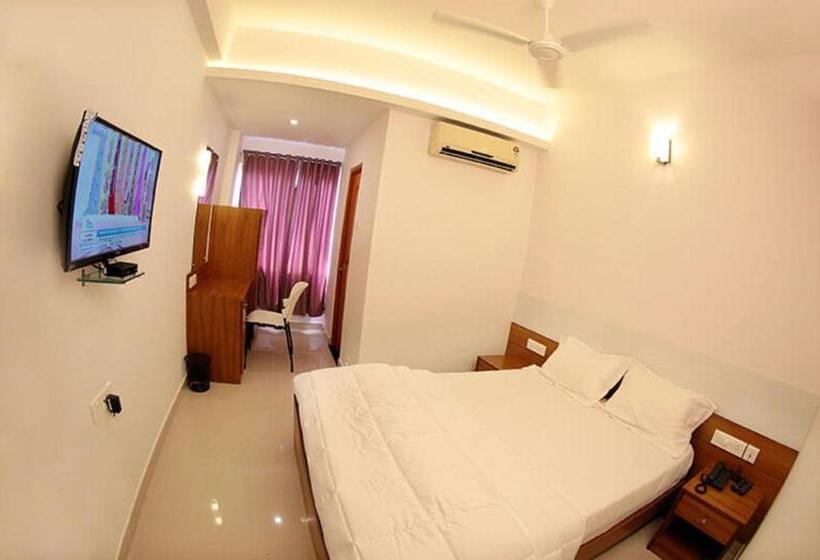 ペンション Roopmahal