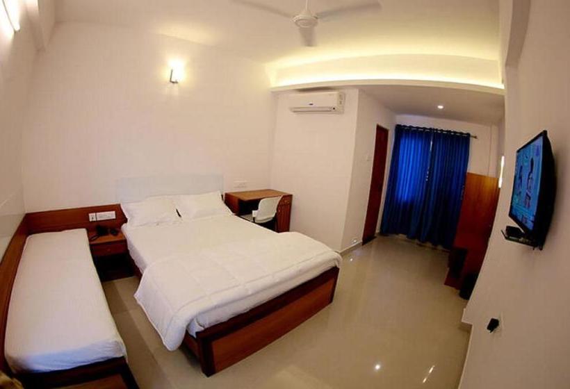 ペンション Roopmahal