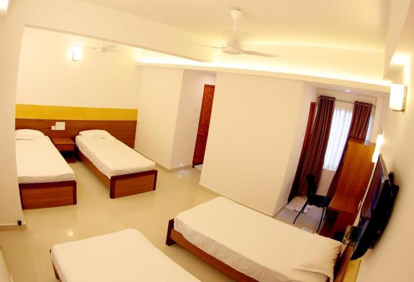 ペンション Roopmahal