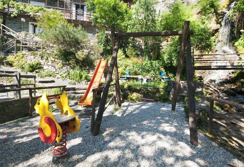 Пансион Rustici Della Verzasca Ferien Wohnungen