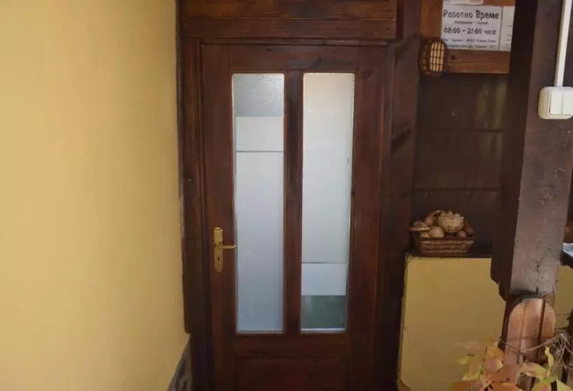 پانسیون Guest House Zdravets