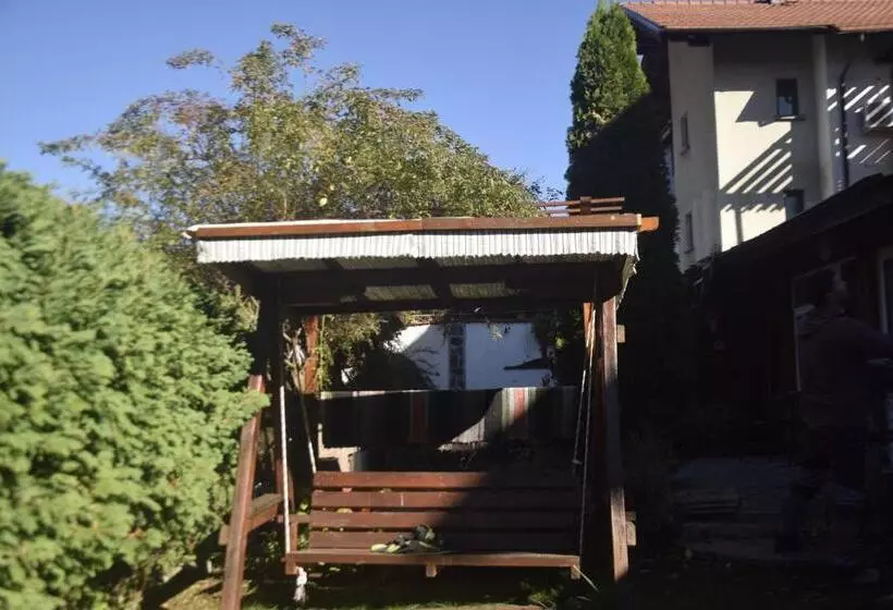 پانسیون Guest House Zdravets