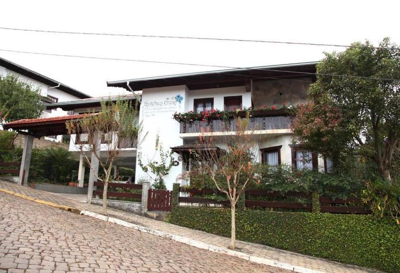 펜션 Hospedaria Gãstehaus Enzian