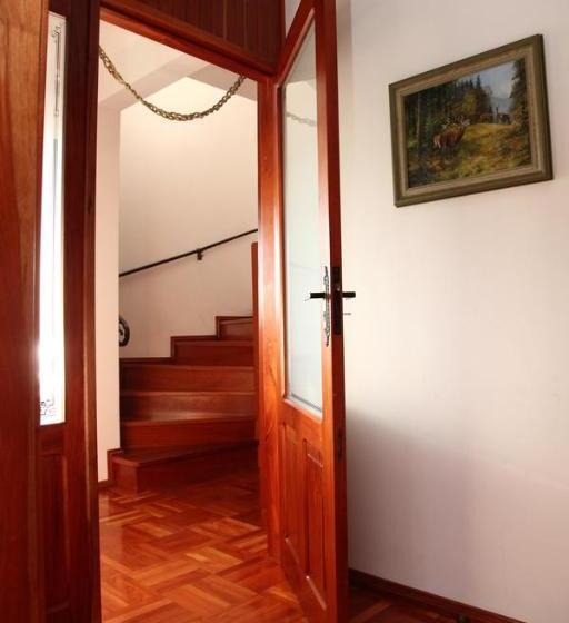 펜션 Hospedaria Gãstehaus Enzian