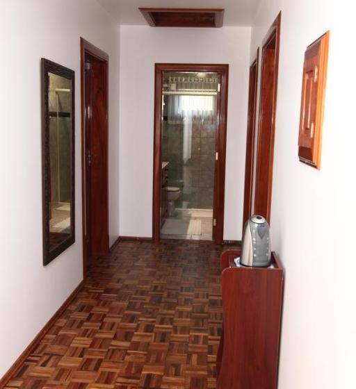 펜션 Hospedaria Gãstehaus Enzian