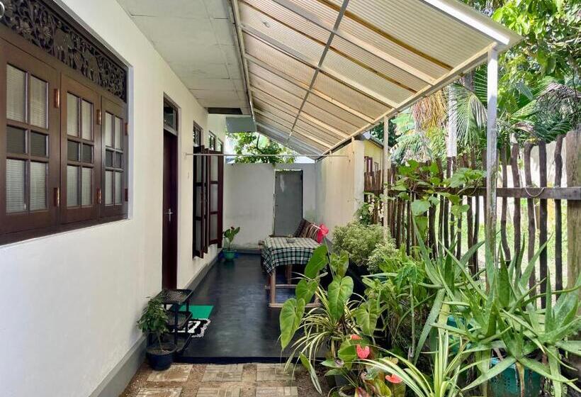 بنسيون Sun & Tree Homestay