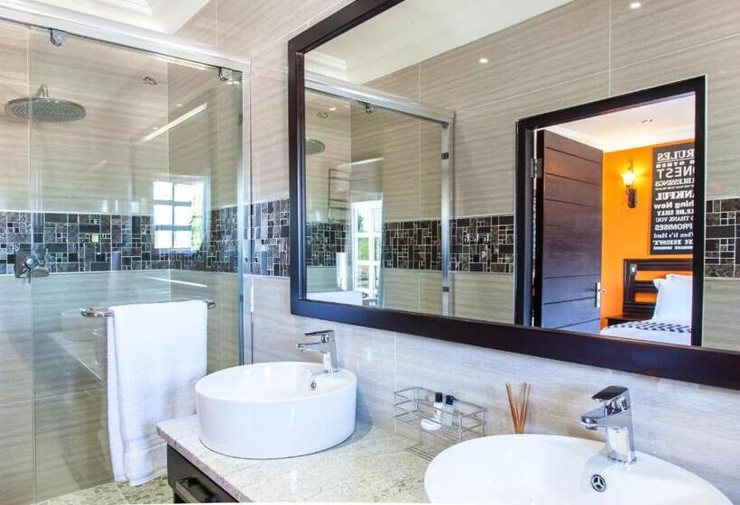 פנסיון Victorian Guest House