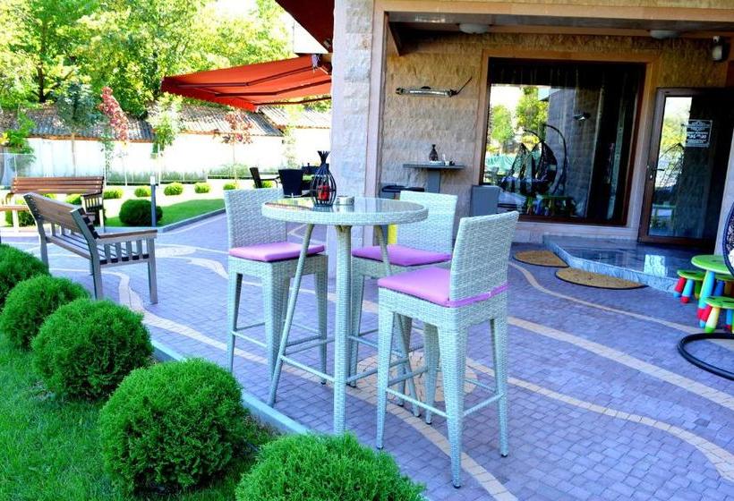 פנסיון Victoriya's House