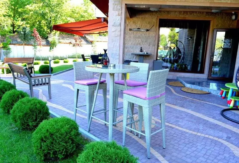 ペンション Victoriya's House