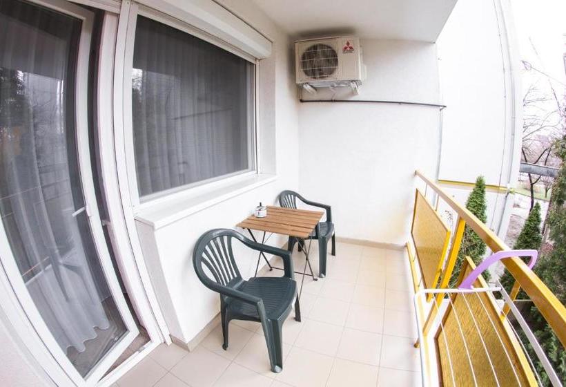 بنسيون Vándor Vendégház