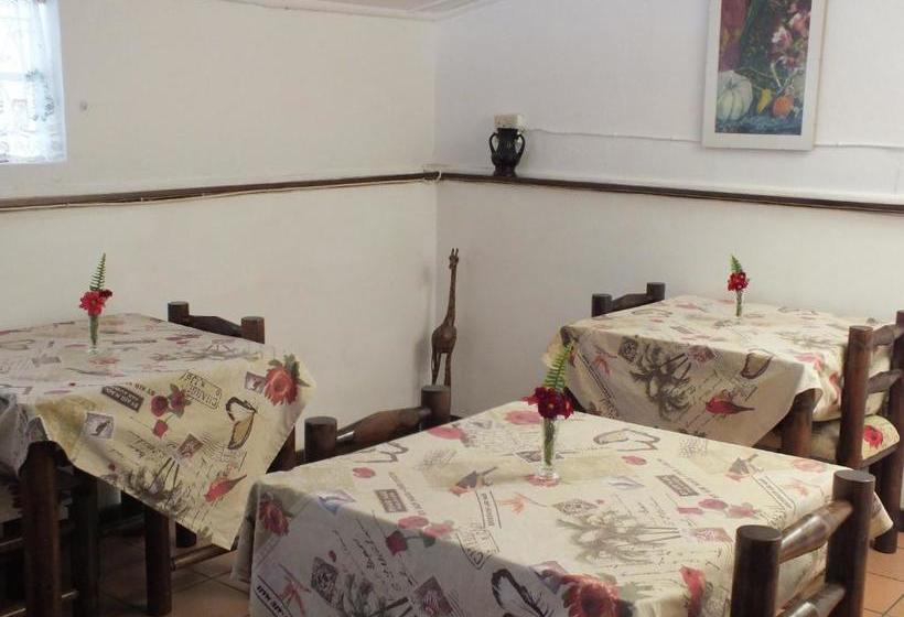 פנסיון Ashtonville Terraces Guesthouse