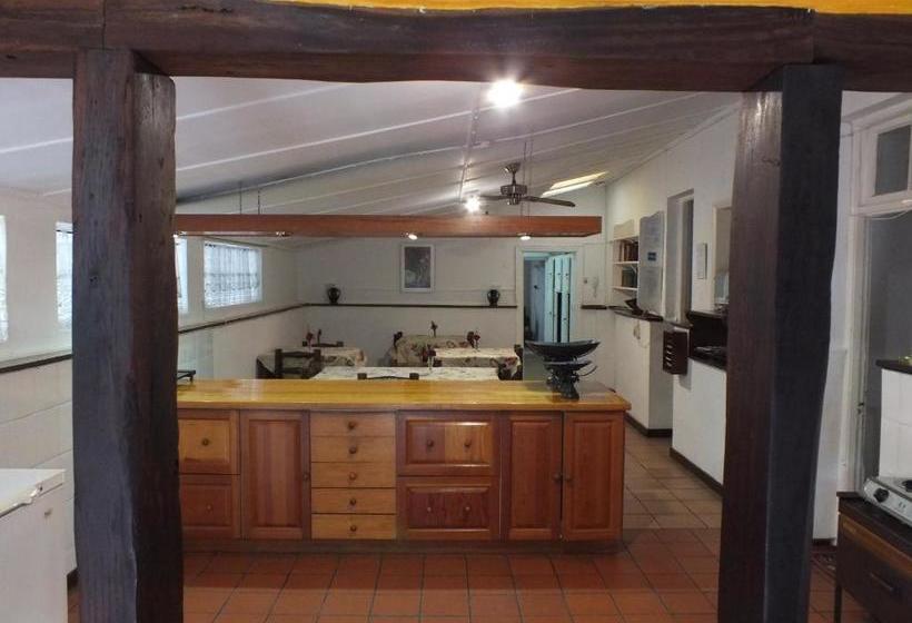 פנסיון Ashtonville Terraces Guesthouse