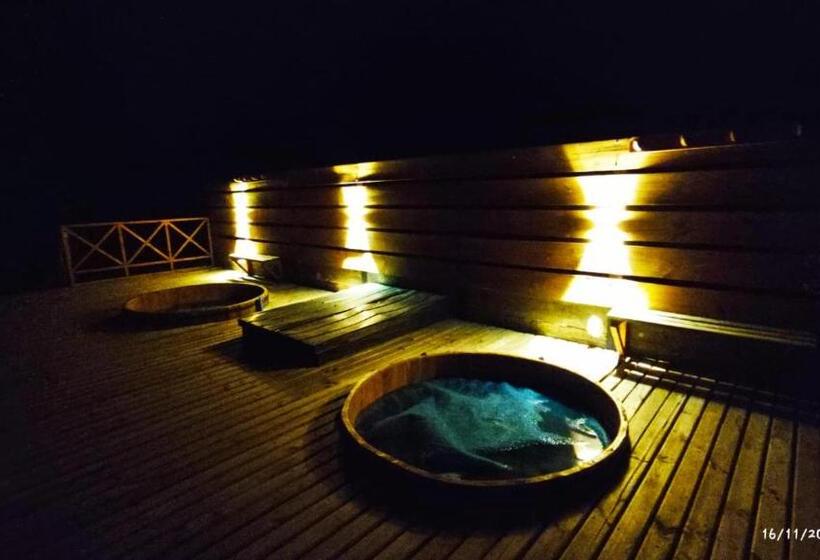 פנסיון Hostal Los Peñones