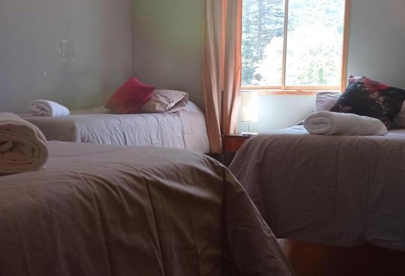 פנסיון Hostal Los Peñones