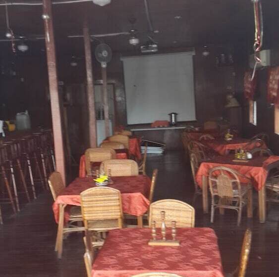 پانسیون Julian Guest House