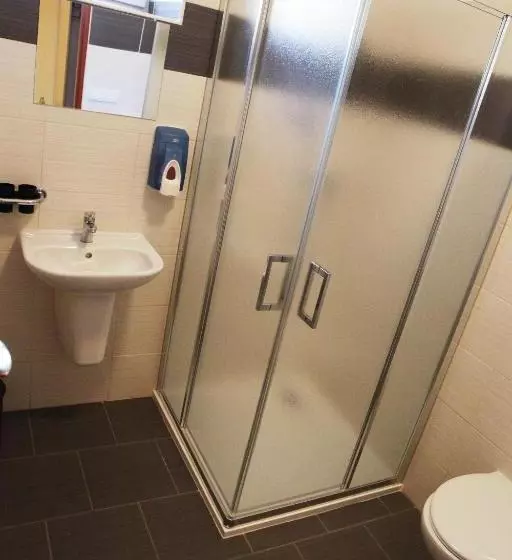 Majatalo Penzion Taurus