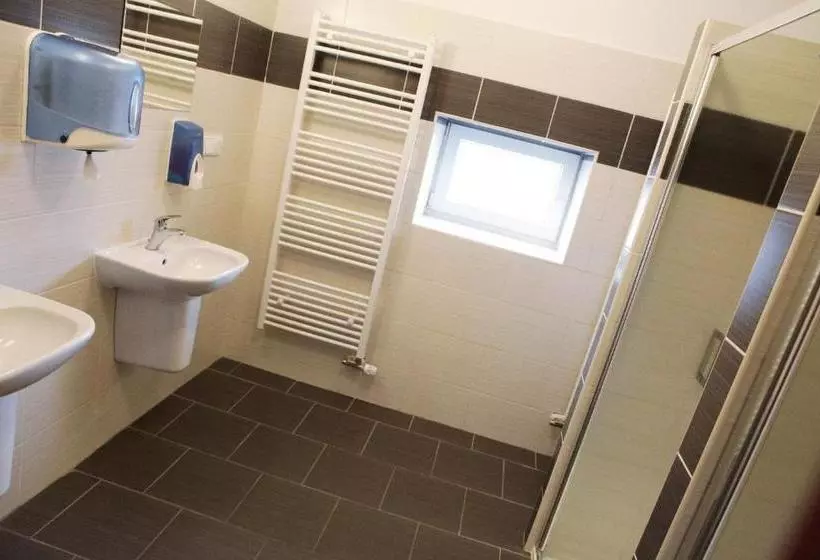 Majatalo Penzion Taurus